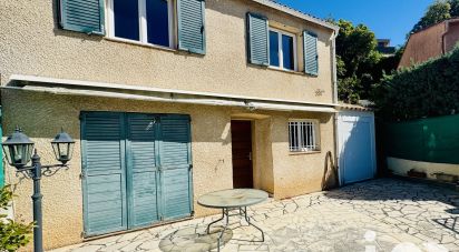 Maison 4 pièces de 84 m² à Saint-Raphaël (83700)