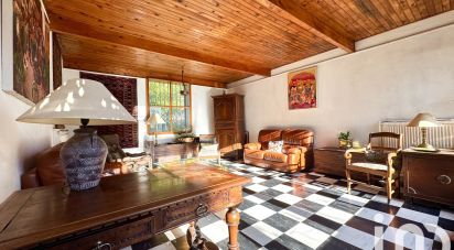 Traditional house 7 rooms of 116 m² in Sceaux (92330)