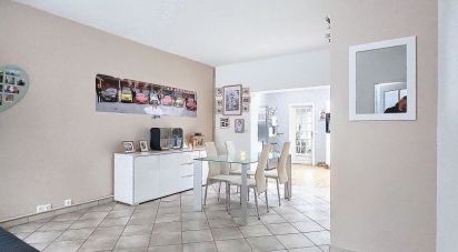 Maison 4 pièces de 97 m² à Neuville-en-Ferrain (59960)