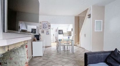 Maison 4 pièces de 97 m² à Neuville-en-Ferrain (59960)