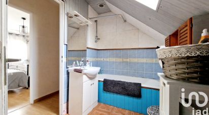 Maison 4 pièces de 89 m² à Sérifontaine (60590)