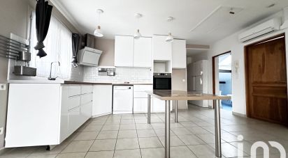 Apartment 3 rooms of 55 m² in Montmagny (95360)