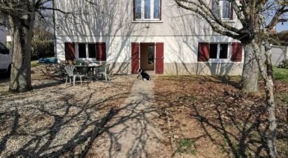 House 5 rooms of 123 m² in Neuvy-Pailloux (36100)