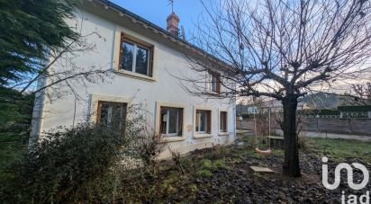 Maison traditionnelle 6 pièces de 176 m² à Vorey (43800)