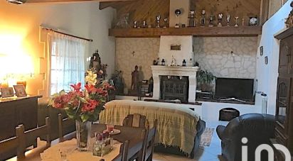 House 5 rooms of 164 m² in Saint-Martin-de-Laye (33910)