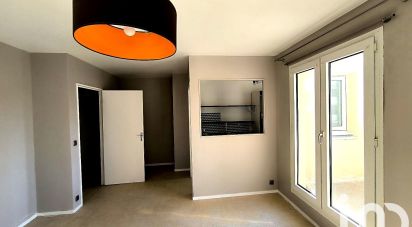 Appartement 2 pièces de 49 m² à Dammarie-les-Lys (77190)