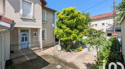 House 5 rooms of 110 m² in Villeurbanne (69100)