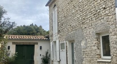 Village house 2 rooms of 94 m² in Sainte-Marie-de-Ré (17740)