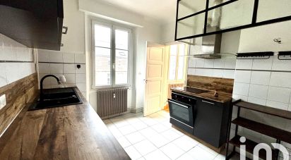 Appartement 4 pièces de 92 m² à Châlons-en-Champagne (51000)