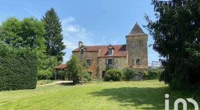 Country house 6 rooms of 151 m² in Puy-l'Évêque (46700)