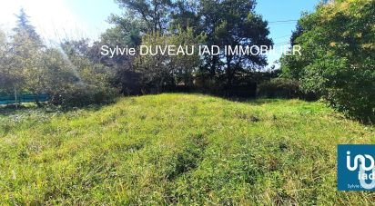 Land of 1,000 m² in Montauban (82000)