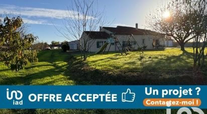 Country house 7 rooms of 190 m² in Loge-Fougereuse (85120)