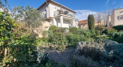 Building in Béziers (34500) of 430 m²