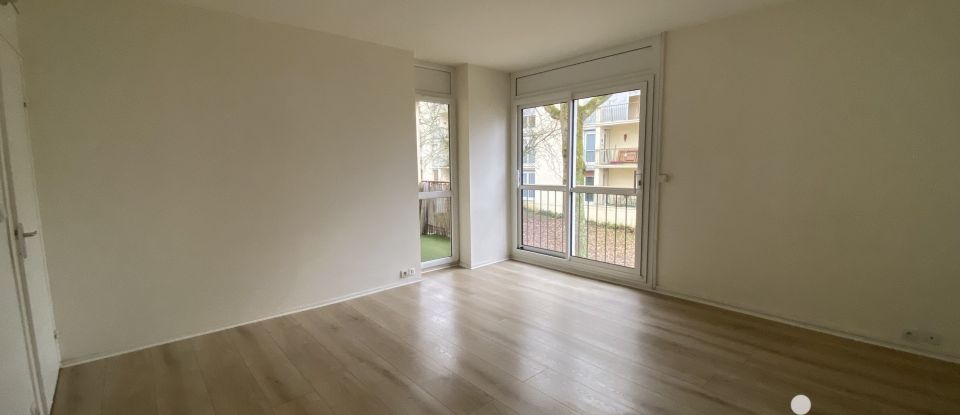 Apartment 4 rooms of 72 m² in Avon (77210)