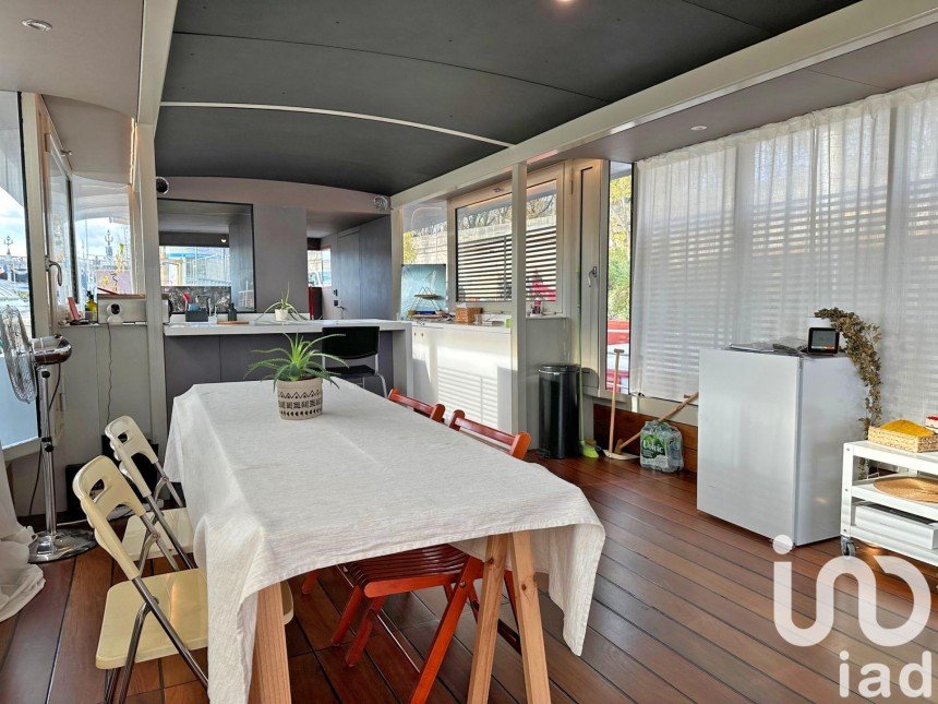 House boat 5 rooms of 160 m² in Paris (75008)