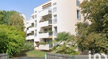 Apartment 3 rooms of 68 m² in Pau (64000)