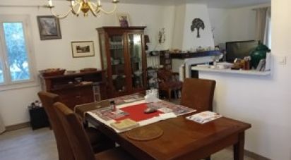 Traditional house 4 rooms of 81 m² in Trets (13530)