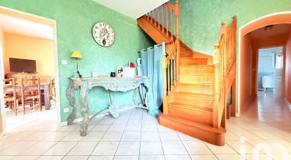 Maison 8 pièces de 238 m² à Vitry-en-Charollais (71600)