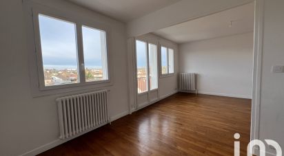 Appartement 3 pièces de 71 m² à Lapalisse (03120)