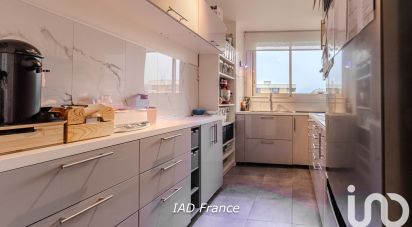 Apartment 5 rooms of 102 m² in Élancourt (78990)