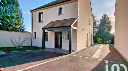 Maison 6 pièces de 150 m² à Fontenay-Trésigny (77610)