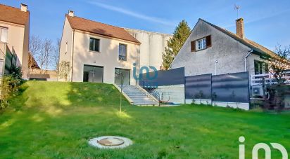 Maison 6 pièces de 150 m² à Fontenay-Trésigny (77610)