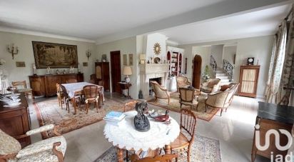 Traditional house 7 rooms of 215 m² in Saint-Fargeau-Ponthierry (77310)