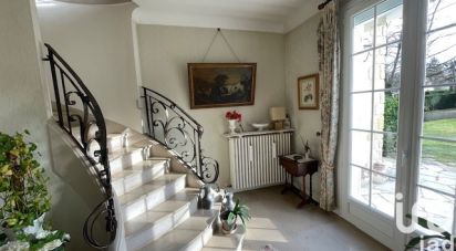 Traditional house 7 rooms of 215 m² in Saint-Fargeau-Ponthierry (77310)