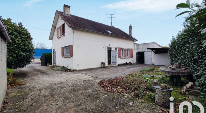 Maison 7 pièces de 137 m² à Lisieux (14100)