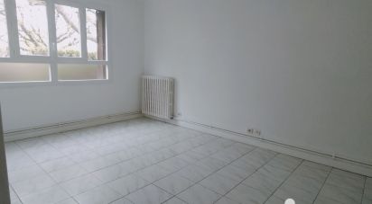 Apartment 3 rooms of 61 m² in Villemomble (93250)