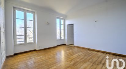 Apartment 3 rooms of 52 m² in Montauroux (83440)