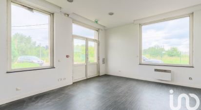 Immeuble de 160 m² à La Chapelle-d'Armentières (59930)