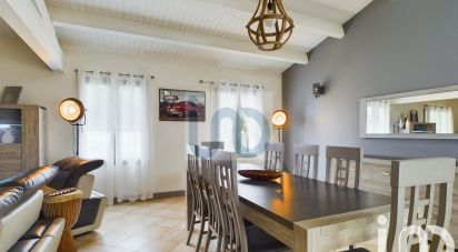 Traditional house 6 rooms of 148 m² in Rivedoux-Plage (17940)