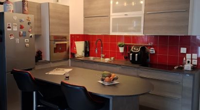 Apartment 3 rooms of 66 m² in Choisy-le-Roi (94600)