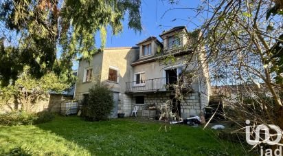 Maison 8 pièces de 156 m² à Roissy-en-Brie (77680)