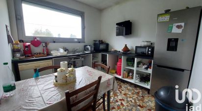 House 5 rooms of 120 m² in Lamothe-Montravel (24230)