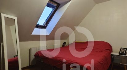 House 5 rooms of 90 m² in Esquelbecq (59470)