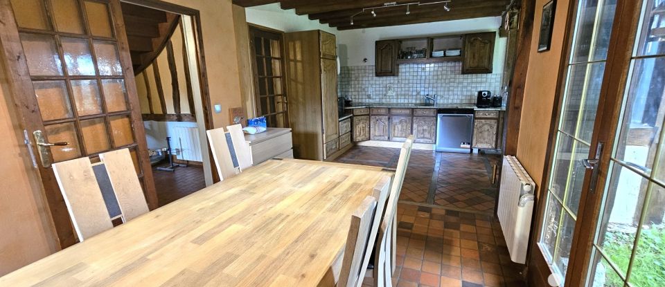 Traditional house 5 rooms of 132 m² in La Trinité (27930)