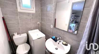 Studio 2 pièces de 45 m² à Pierrefeu-du-Var (83390)