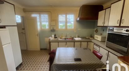 Traditional house 5 rooms of 96 m² in Saint-Cyr-sur-Loire (37540)