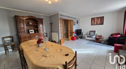 House 4 rooms of 96 m² in Niort (79000)