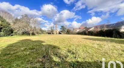 Terrain de 2 335 m² à Vic-en-Bigorre (65500)