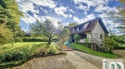 Maison traditionnelle 8 pièces de 248 m² à Péronnas (01960)