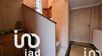 Traditional house 4 rooms of 85 m² in Chauny (02300)