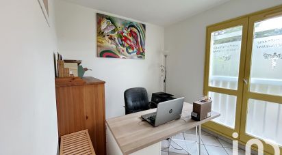 Apartment 3 rooms of 69 m² in Hyères (83400)