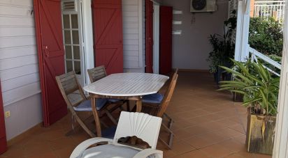 Traditional house 7 rooms of 170 m² in Le Diamant (97223)