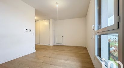 Studio 1 room of 27 m² in Ferrières-en-Brie (77164)