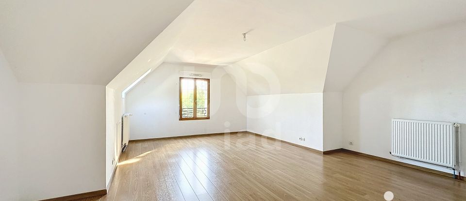 Pavillon 6 pièces de 192 m² à Chevannes (89240)