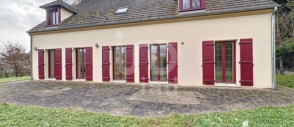 Pavillon 6 pièces de 192 m² à Chevannes (89240)