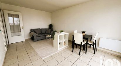 Apartment 2 rooms of 40 m² in Morangis (91420)